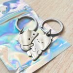 Couple Cuddling Cat Keyring Set - Image 3