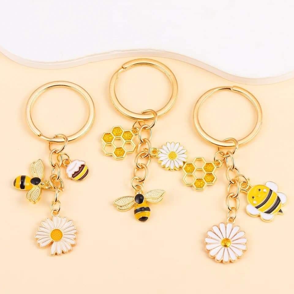 FB_IMG_1722534425827-1.jpg Cute Bee Keychain - Image 1