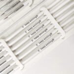 Keep Smiling Mini Detail Liner Brush 0/00 - Image 3