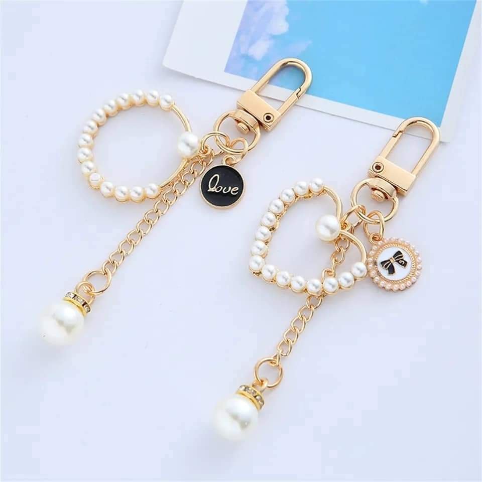 FB_IMG_1722573566918-1.jpg Cute Pearl Keychain - Image 1