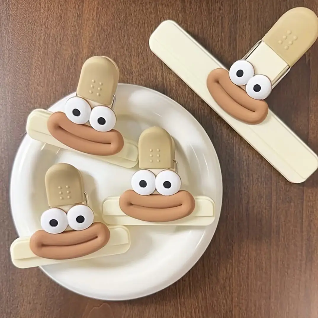 IMG_1159.webp Cute Sausage Shaped Clips - Image 1