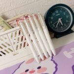 Classic Style White 5pcs Gel Pen Set - Image 3