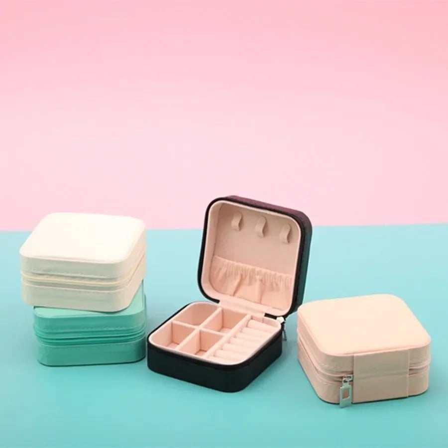 received_416230204810015.jpeg Mini Jewellery Organizer - Image 1